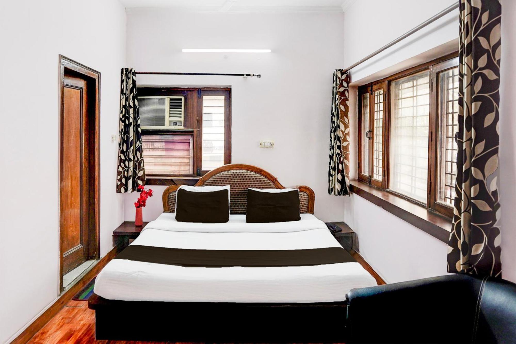 Super Hotel O Krishna Nagar Chowk Near Ongc Dehradun Exteriör bild